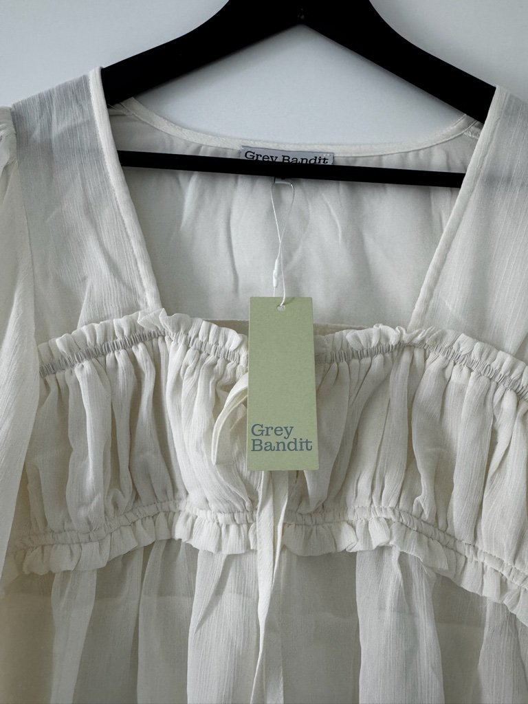 Grey Bandit White Long Sleeve Blouse Nwt - Small — image 6 of 7